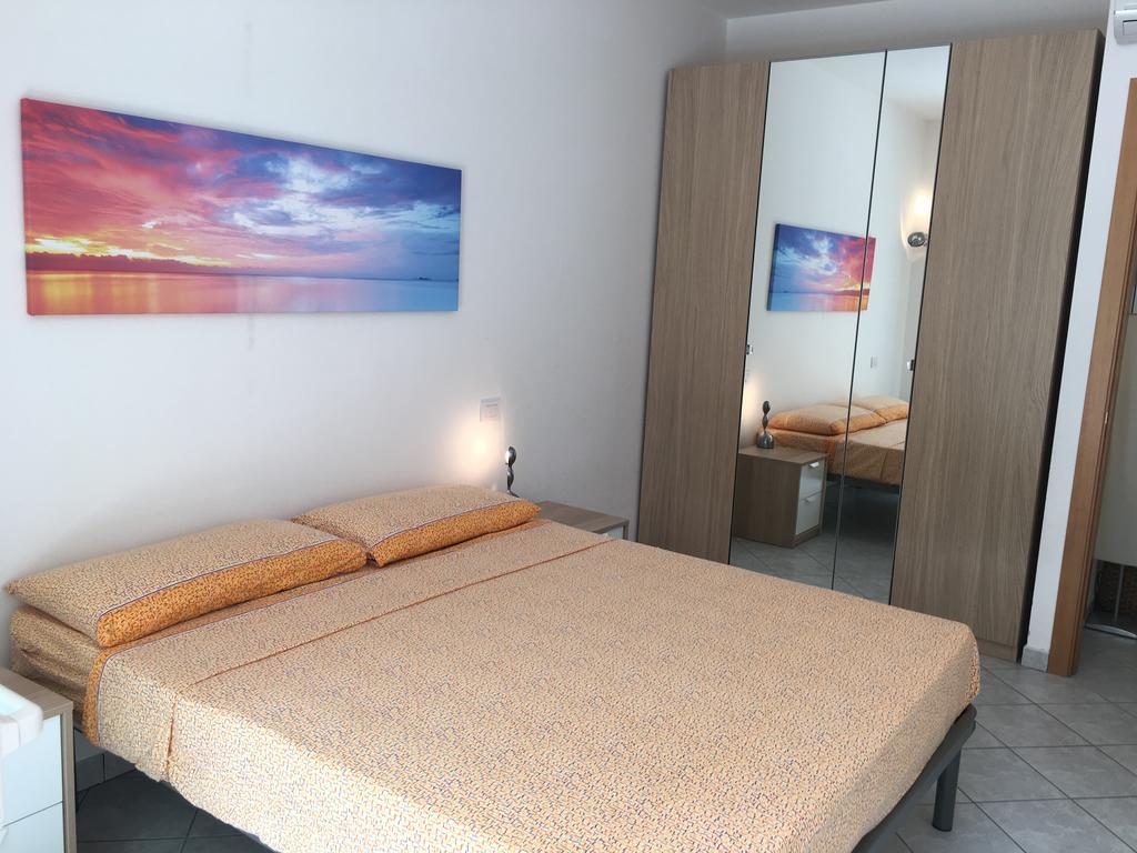 Casa Vacanze "Marina Vecchia" Βίλα Σενιγκάλια Εξωτερικό φωτογραφία
